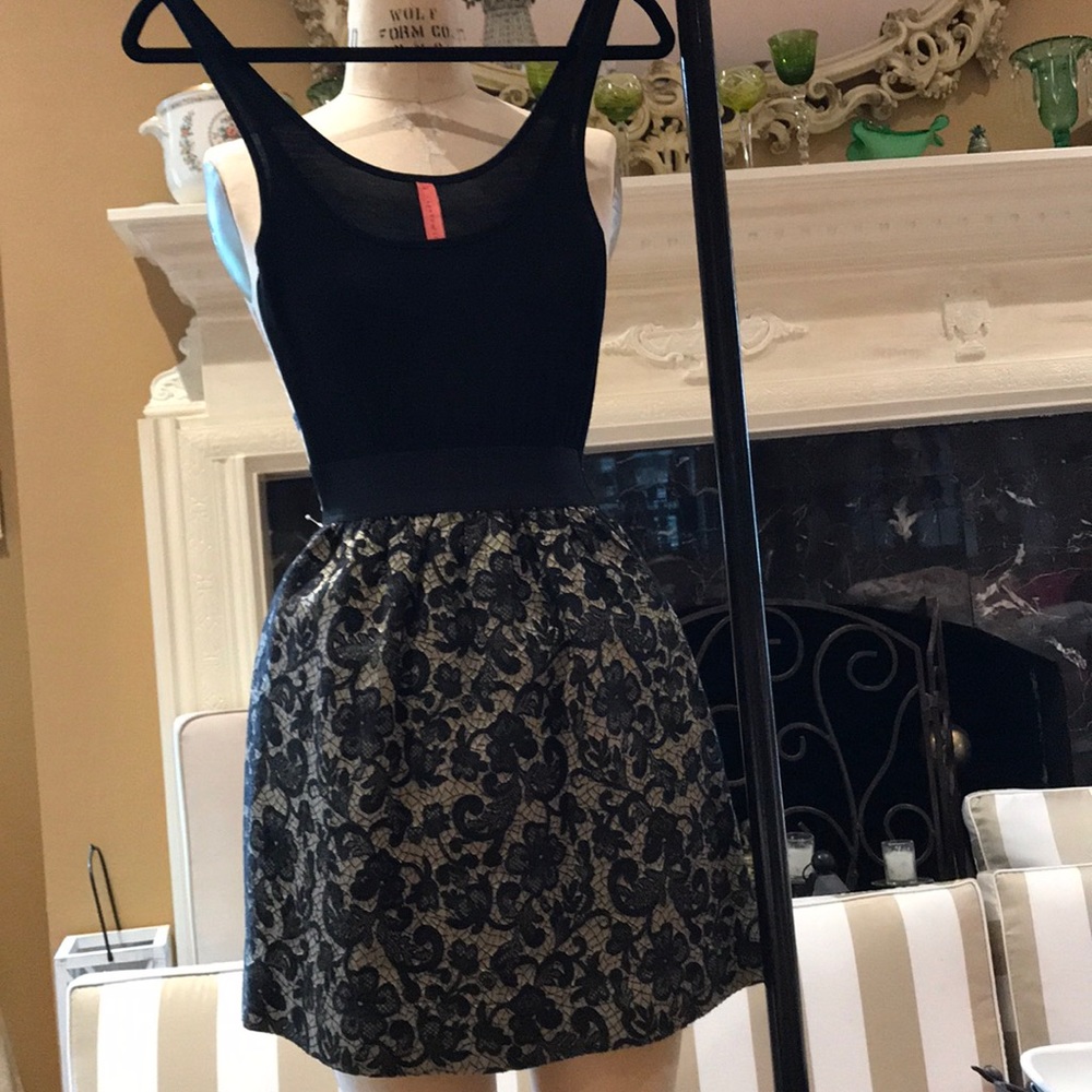 Eight sixty mini cute dress